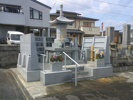 永代供養墓銘板台増設工事 既存の銘板はめ込み部分が少なくなり造設しました。